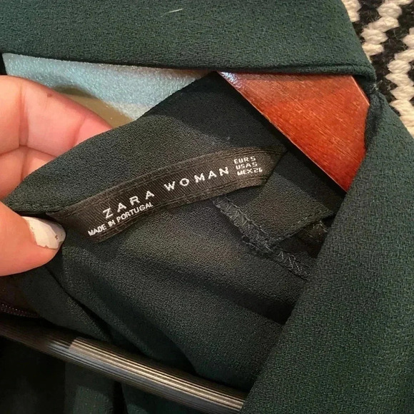 ZARA DARK EMERALD GREEN SHORT SLEEVE KEYHOLE NECK MINI DRESS SIZE S - Picture 6 of 10